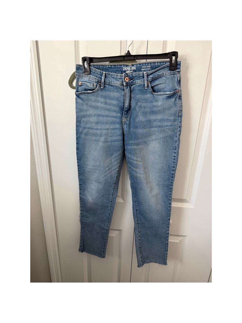 DENIZEN from Levi's Blue High-Rise Ankle Slim Jeans Size 10